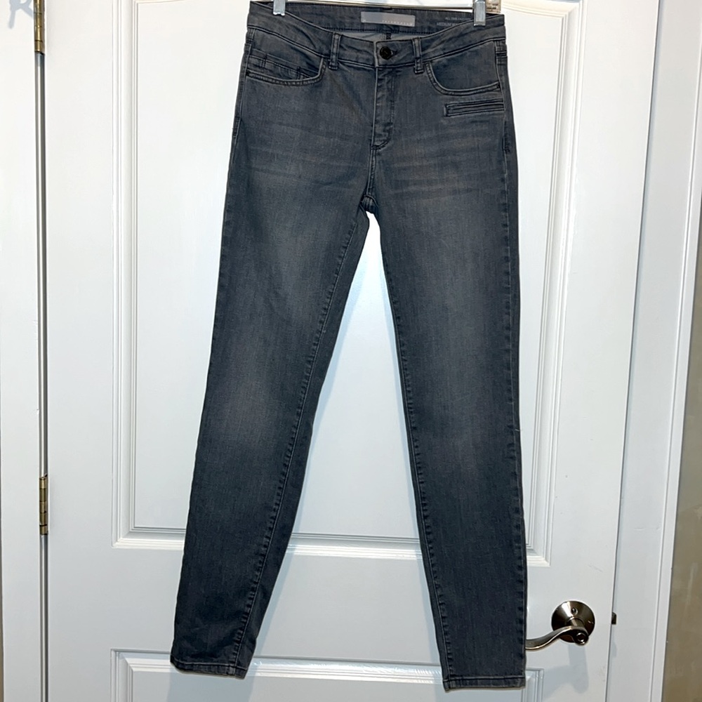 Yaya Women Grey medium waist skinny. Sz 27